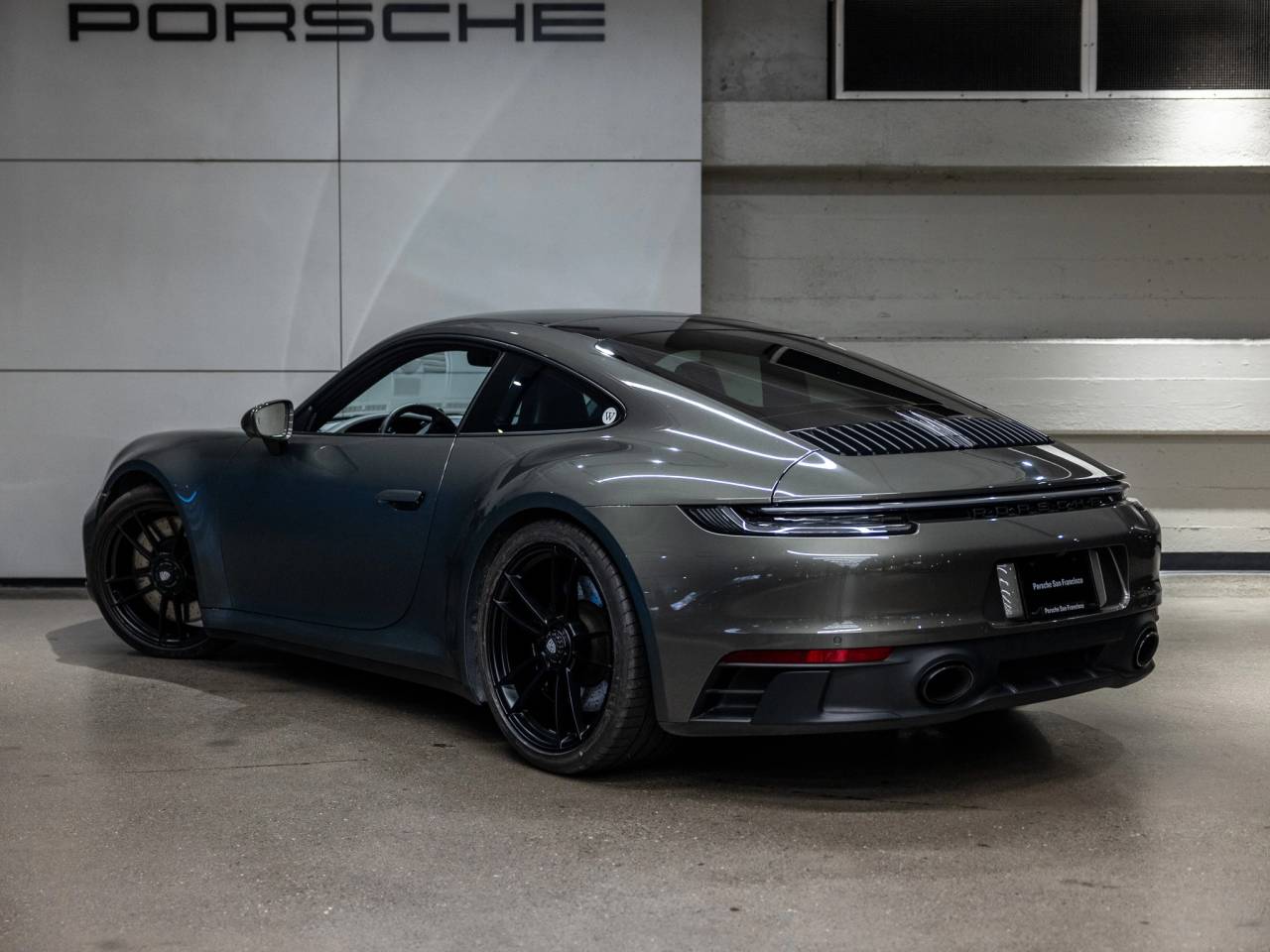 2024 Porsche 911 Carrera 4 GTS