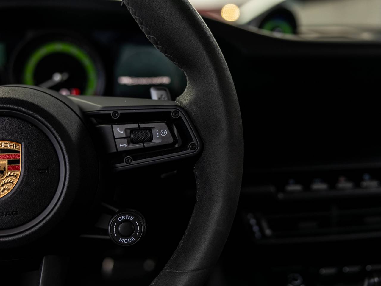 2024 Porsche 911 Carrera 4 GTS