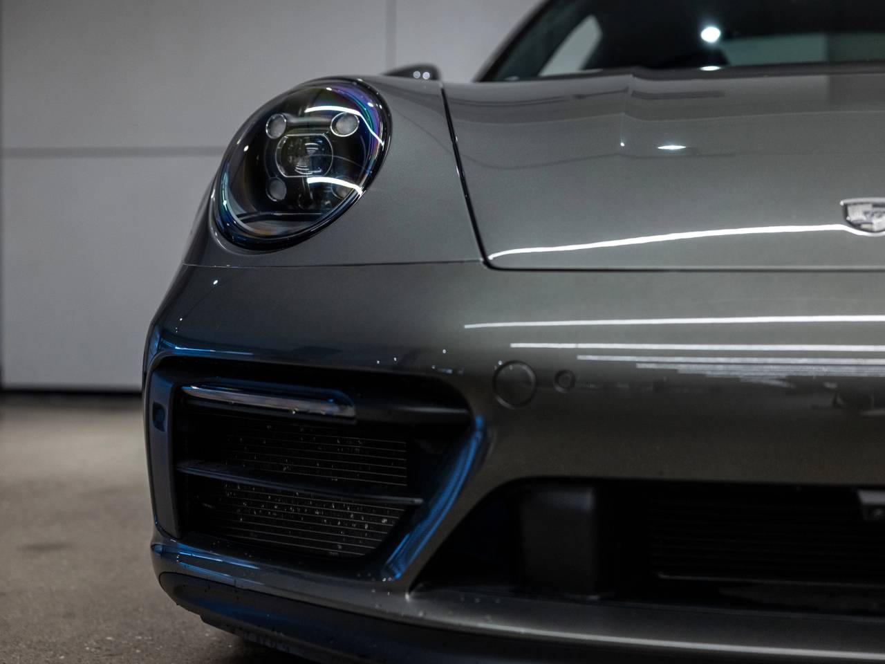 2024 Porsche 911 Carrera 4 GTS
