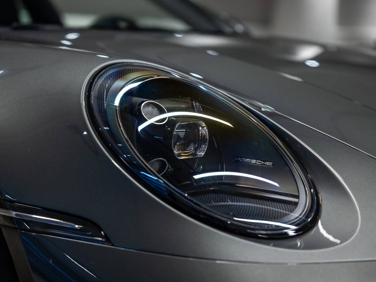 2024 Porsche 911 Carrera 4 GTS