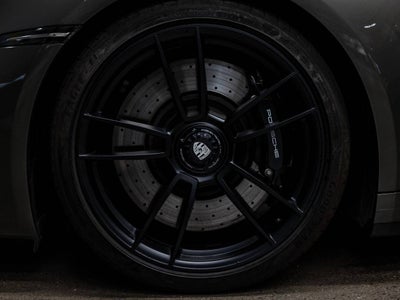 2024 Porsche 911 Carrera 4 GTS