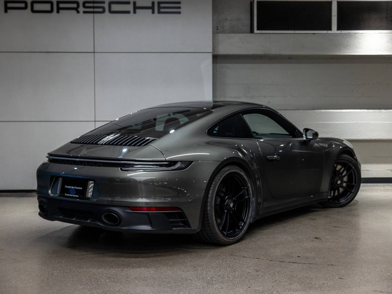 2024 Porsche 911 Carrera 4 GTS