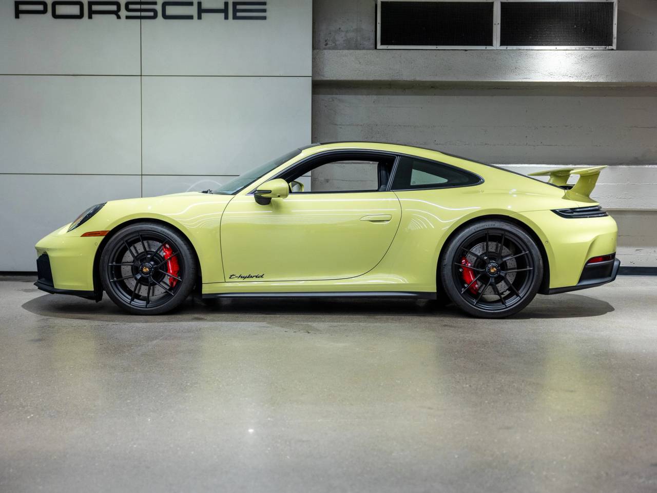 2026 Porsche 911 911 Carrera GTS
