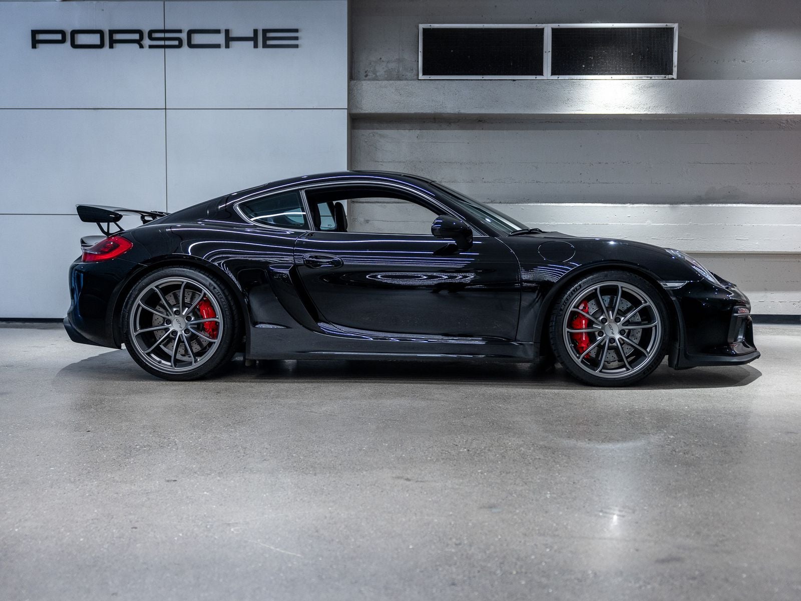 2016 Porsche 718 Cayman GT4