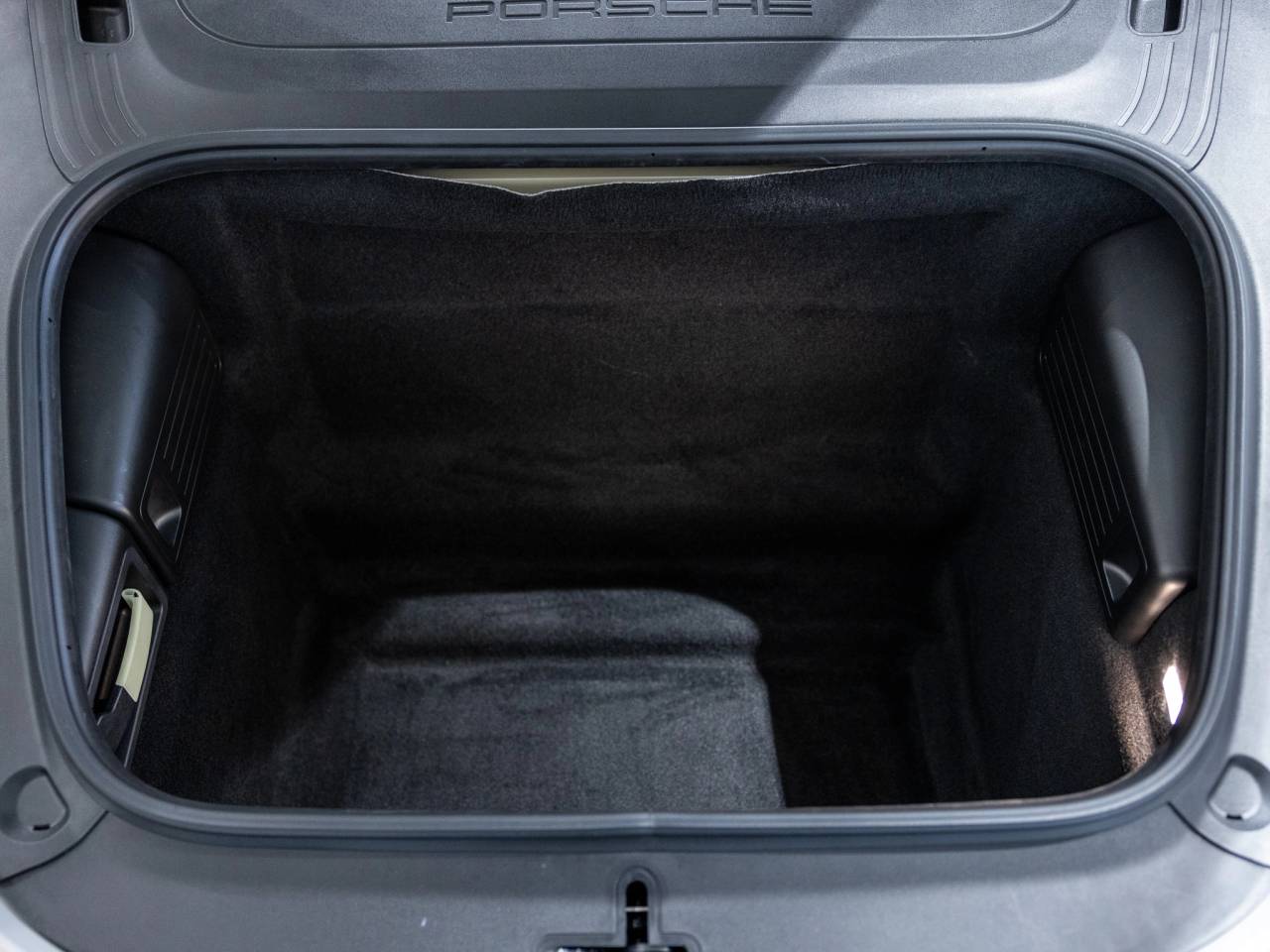 2020 Porsche 718 718 Cayman GT4