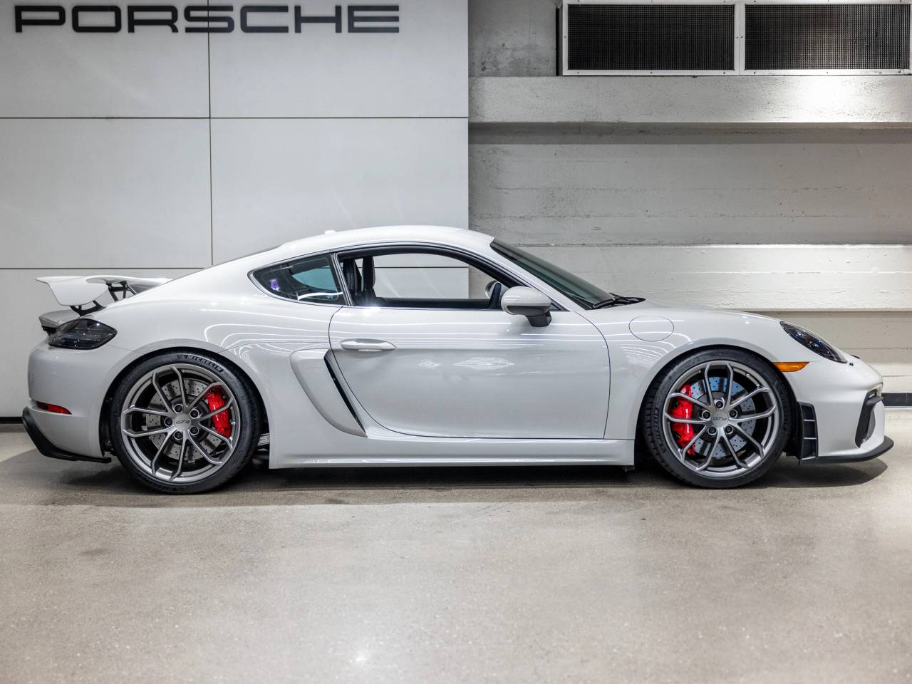2020 Porsche 718 718 Cayman GT4