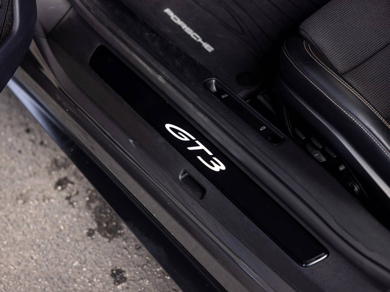 2023 Porsche 911 GT3 with Touring Package