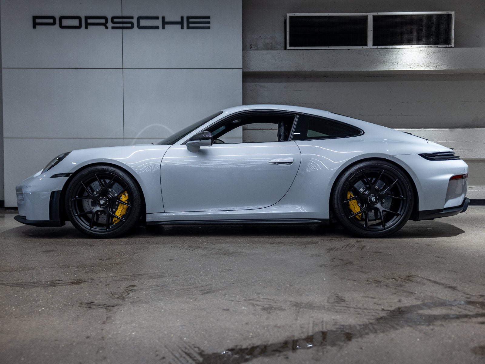 2026 Porsche 911 911 GT3 with Touring Package