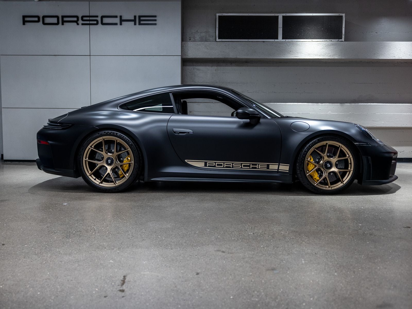 2026 Porsche 911 911 GT3 with Touring Package