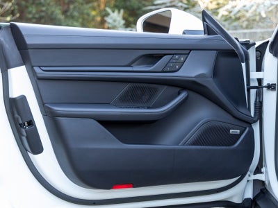 2023 Porsche Taycan Turbo