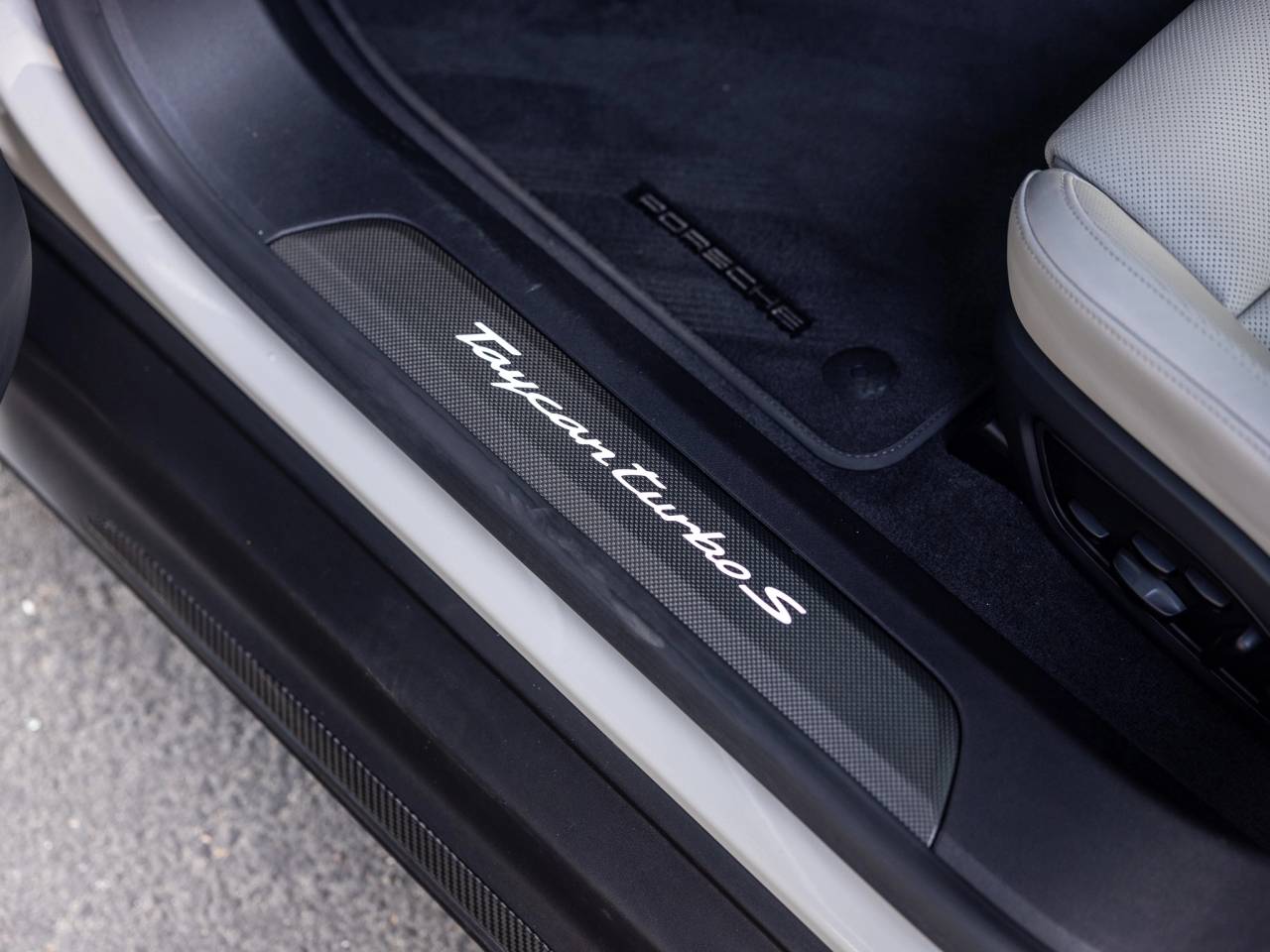 2021 Porsche Taycan Turbo S