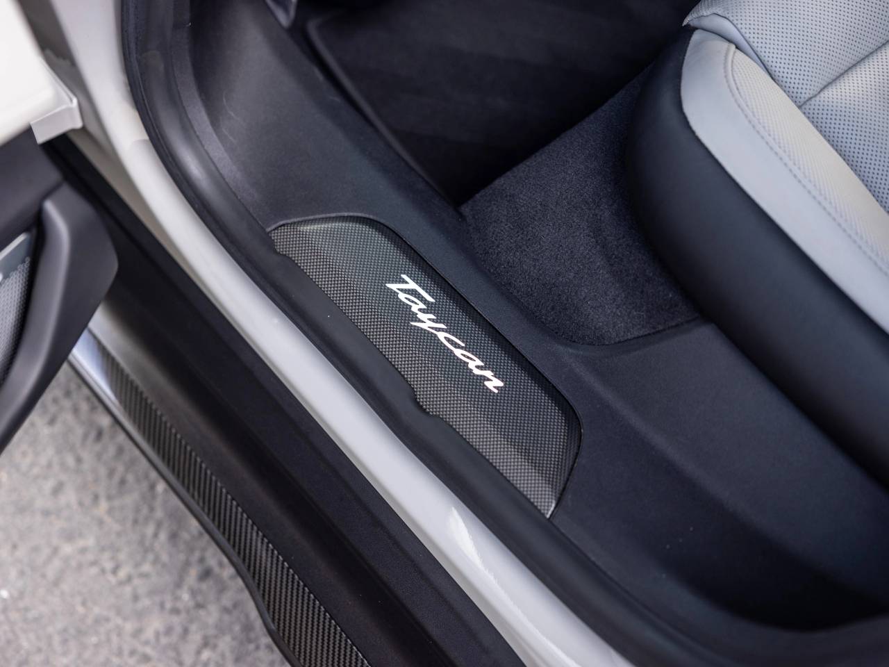 2021 Porsche Taycan Turbo S