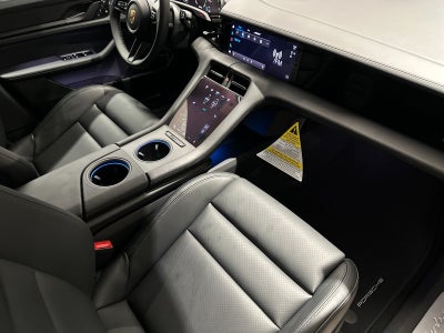 2024 Porsche Taycan Taycan Turbo (MY24)