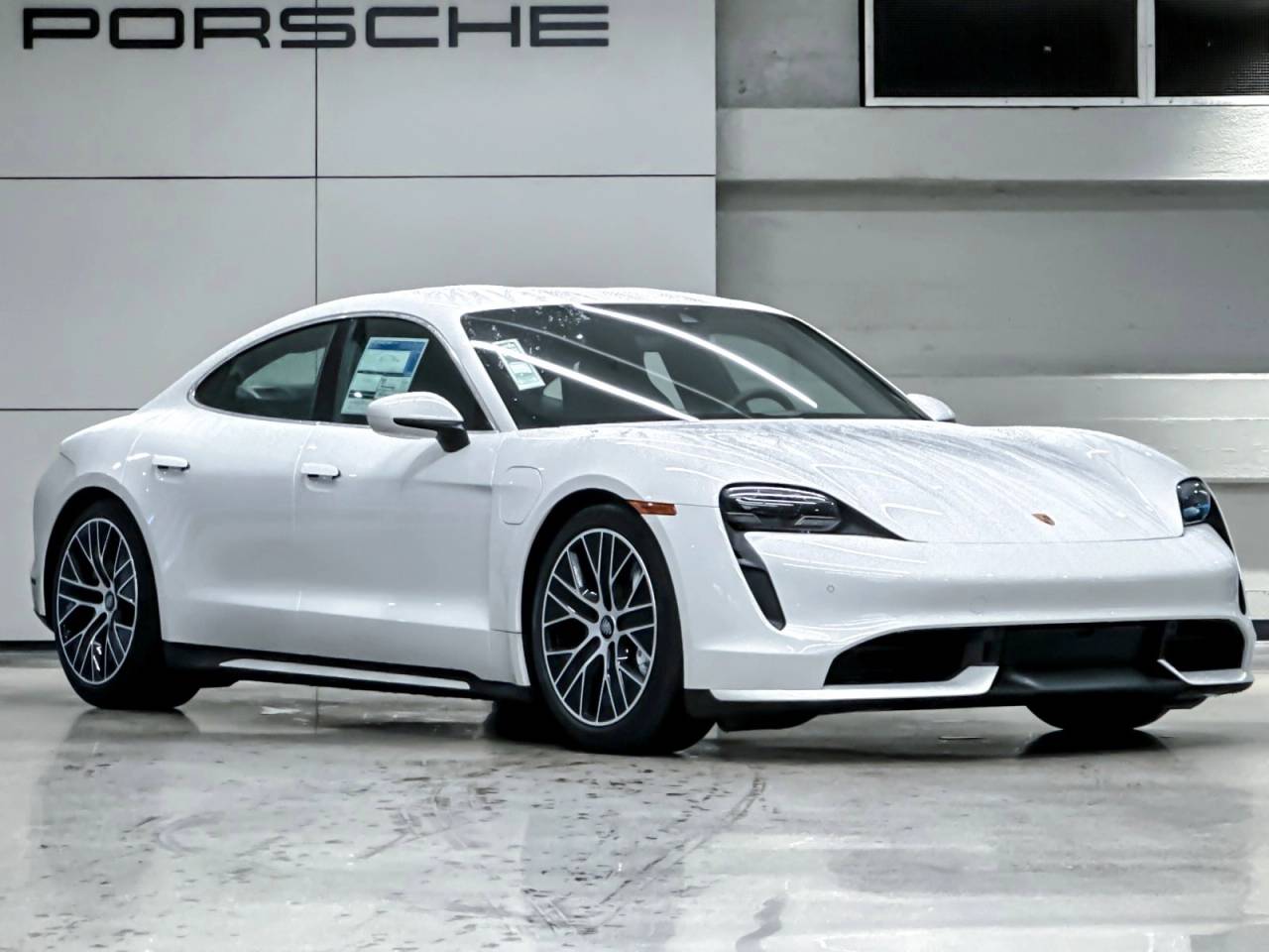 2024 Porsche Taycan Taycan Turbo (MY24)
