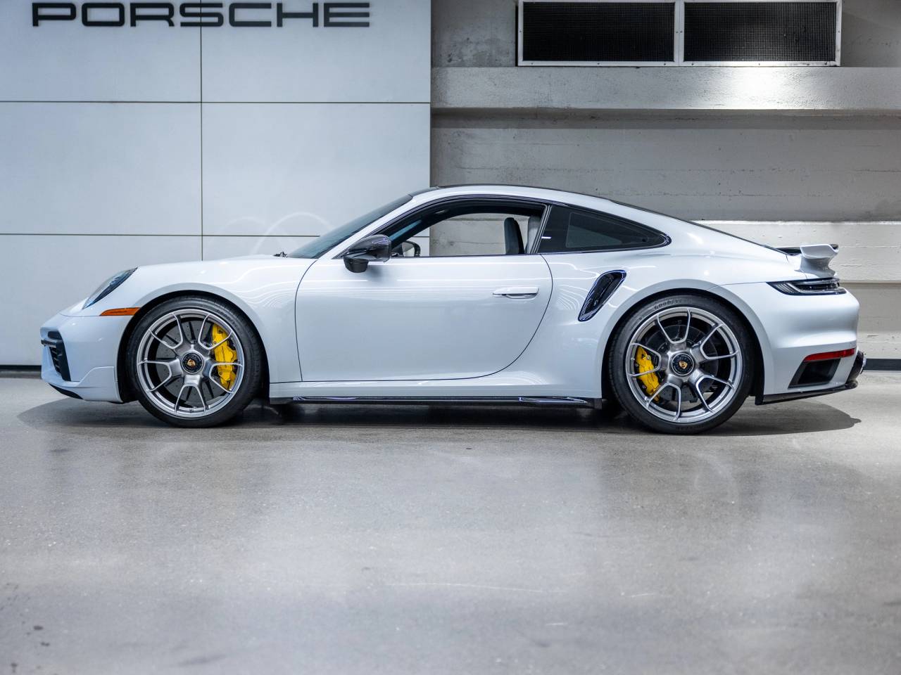 2024 Porsche 911 Turbo S