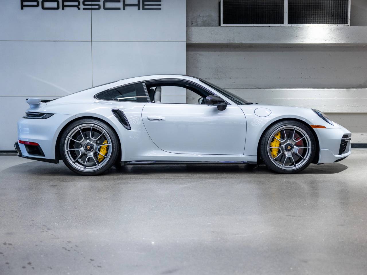 2024 Porsche 911 Turbo S