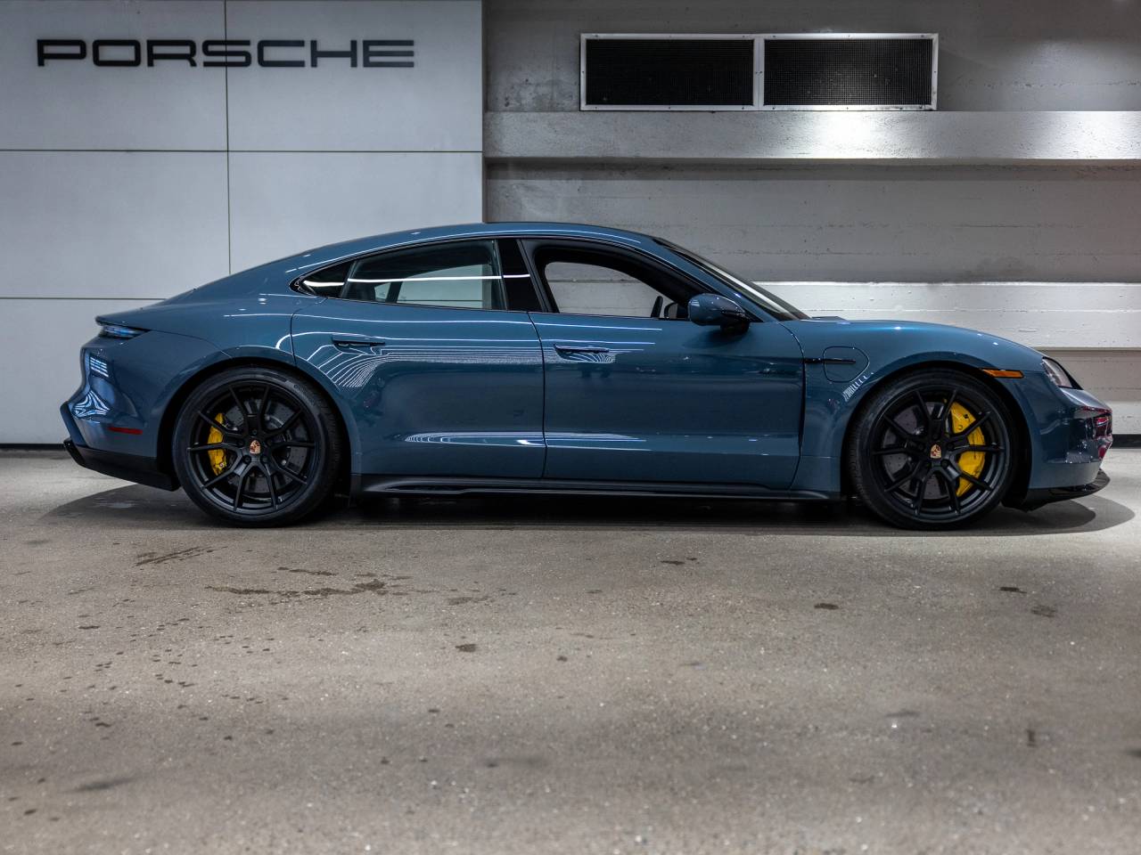 2026 Porsche Taycan Taycan GTS