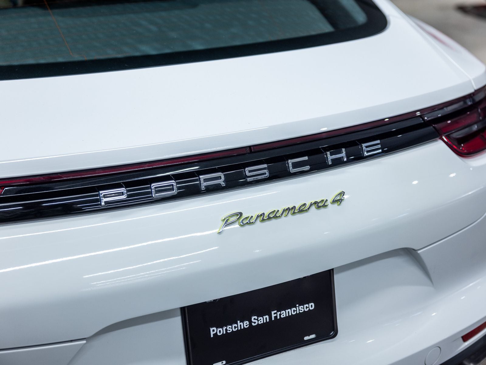 2020 Porsche Panamera Panamera 4 E-Hybrid
