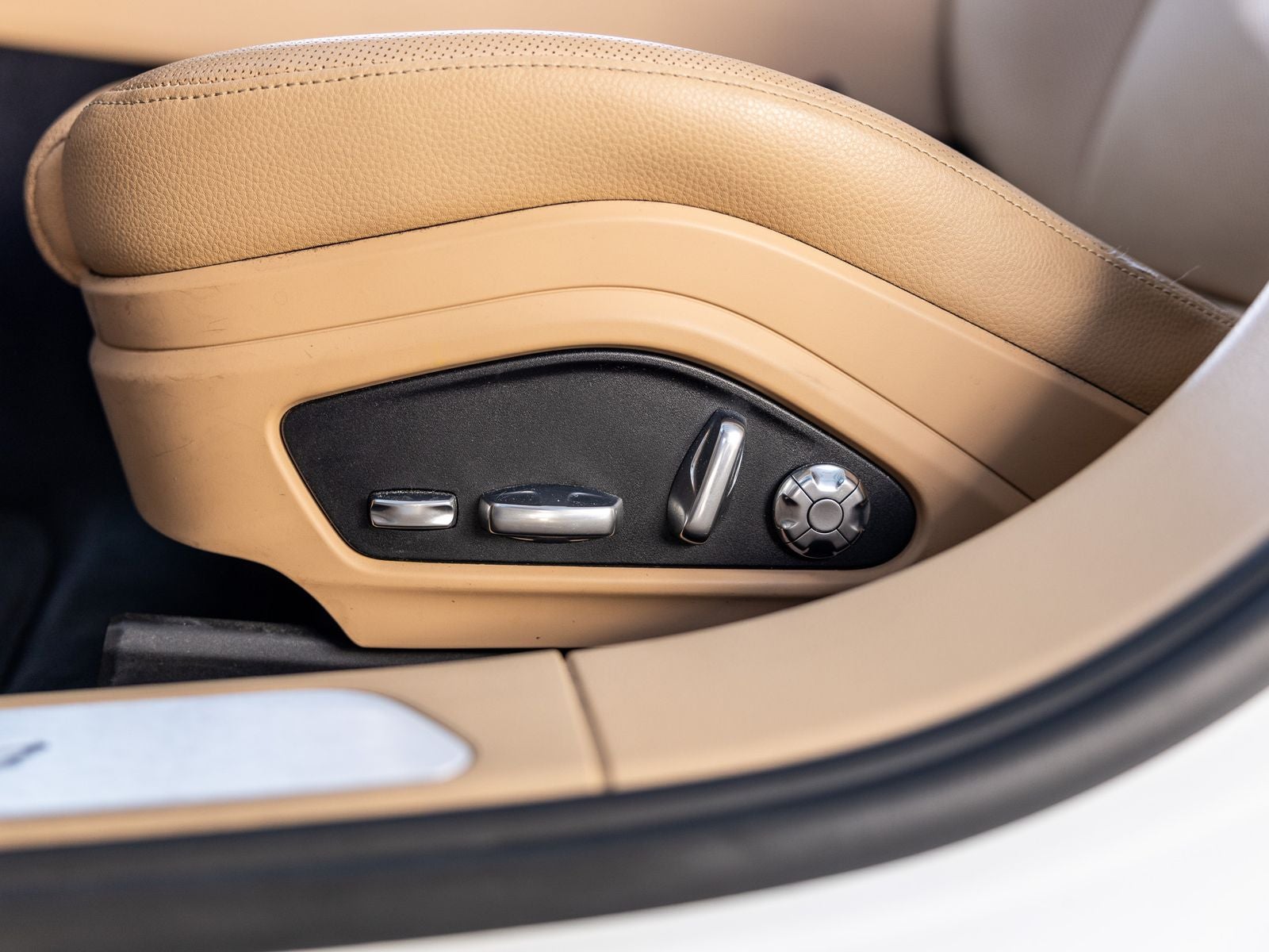 2020 Porsche Panamera Panamera 4 E-Hybrid