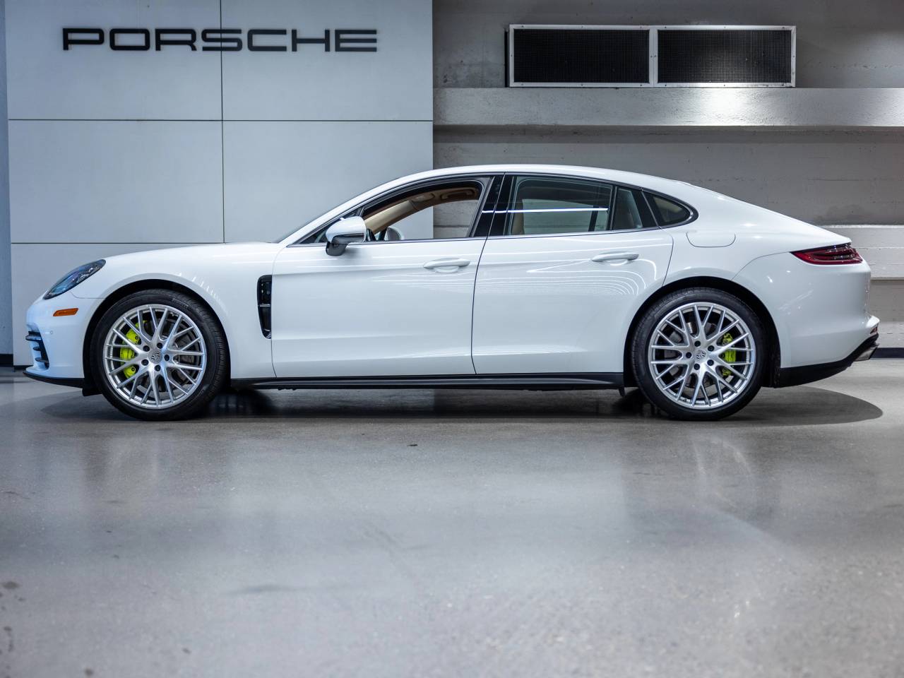 2020 Porsche Panamera Panamera 4 E-Hybrid