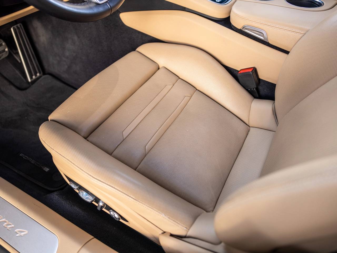 2020 Porsche Panamera Panamera 4 E-Hybrid