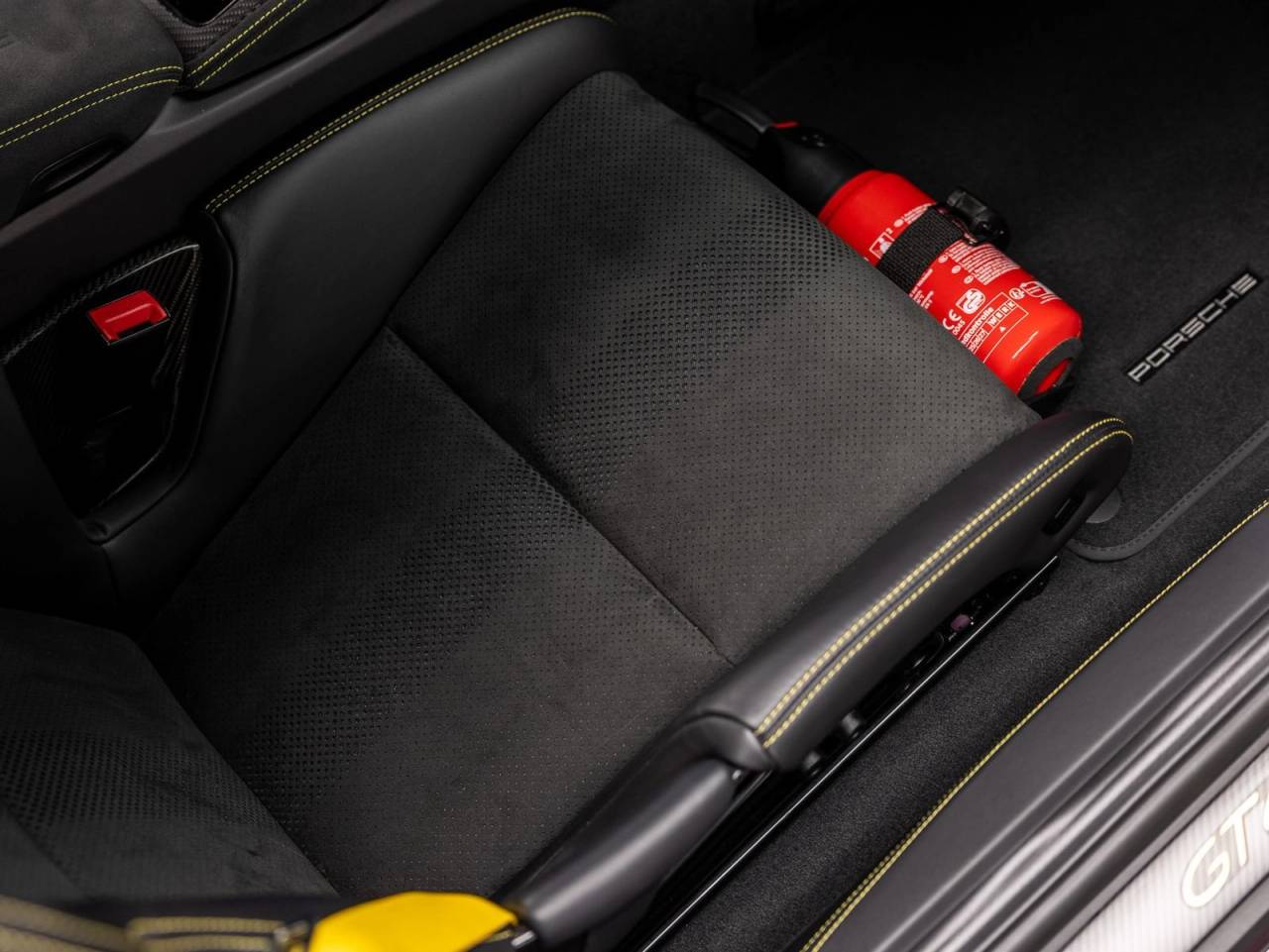 2023 Porsche 718 718 Cayman GT4 RS (MY23)