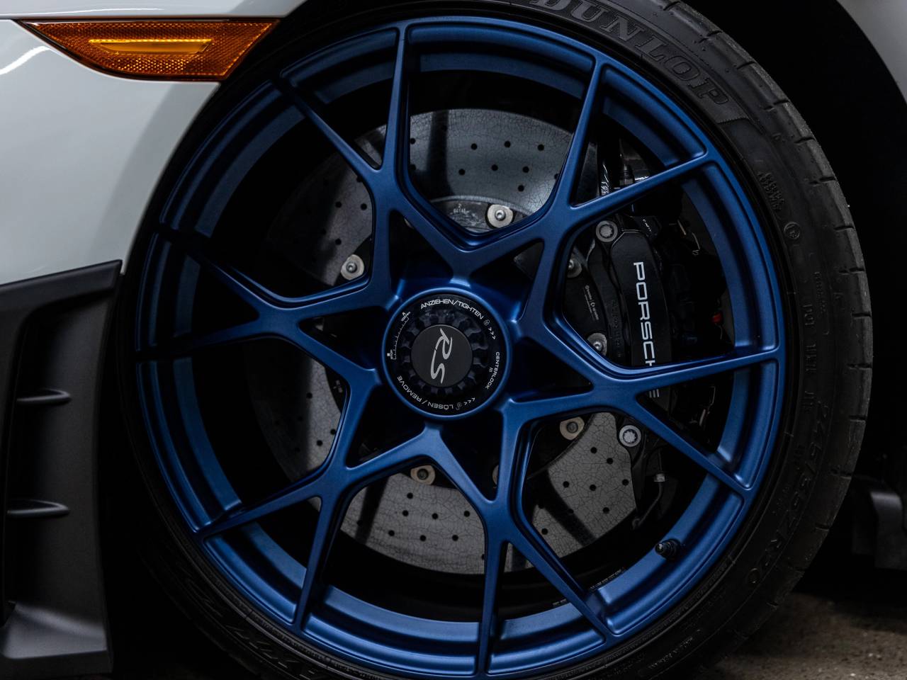 2025 Porsche 718 718 Cayman GT4 RS