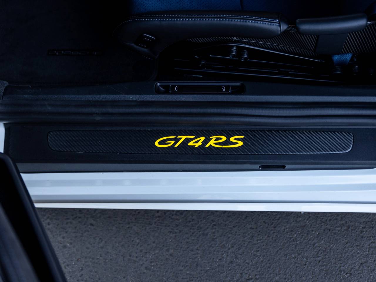 2025 Porsche 718 718 Cayman GT4 RS