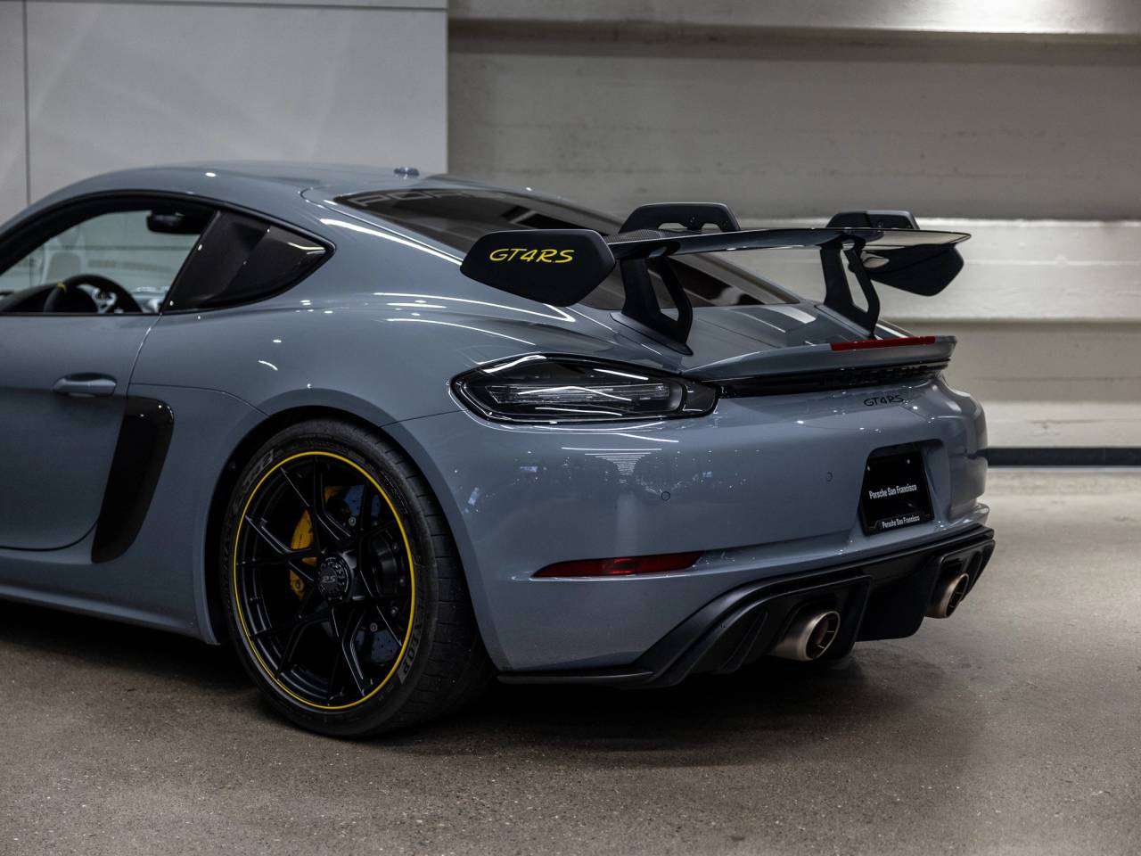 2025 Porsche 718 718 Cayman GT4 RS