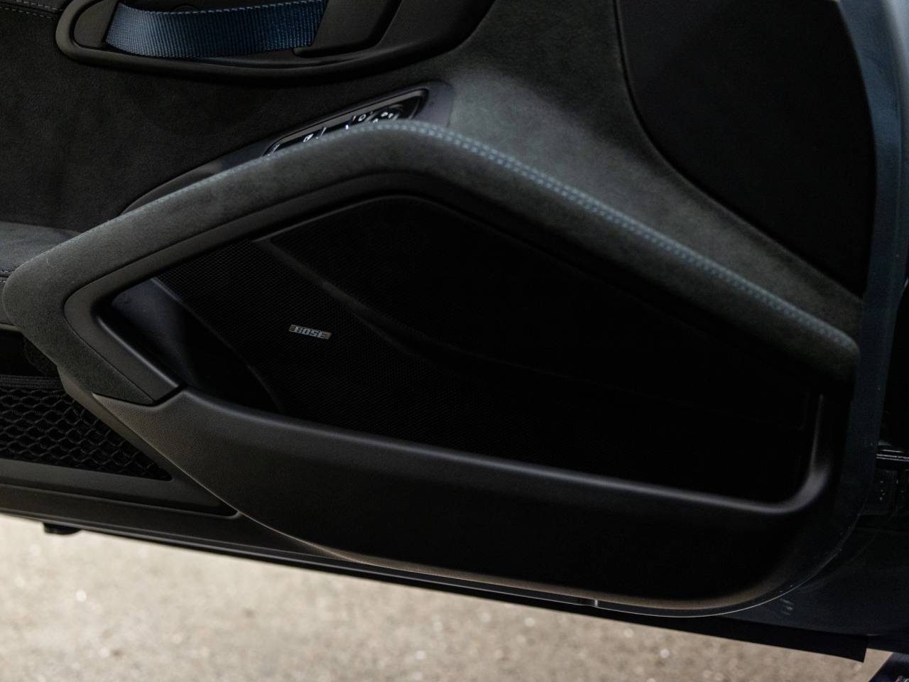 2025 Porsche 718 718 Cayman GT4 RS