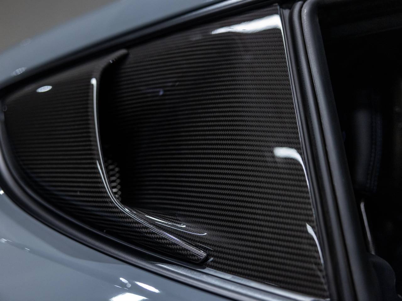 2025 Porsche 718 718 Cayman GT4 RS