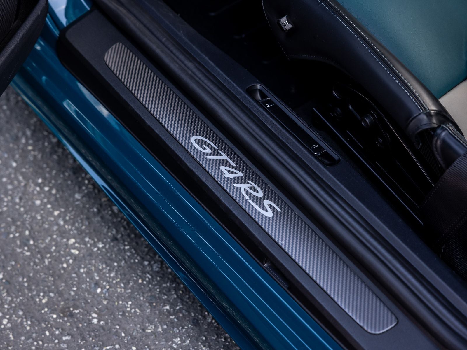 2023 Porsche 718 Cayman GT4 RS