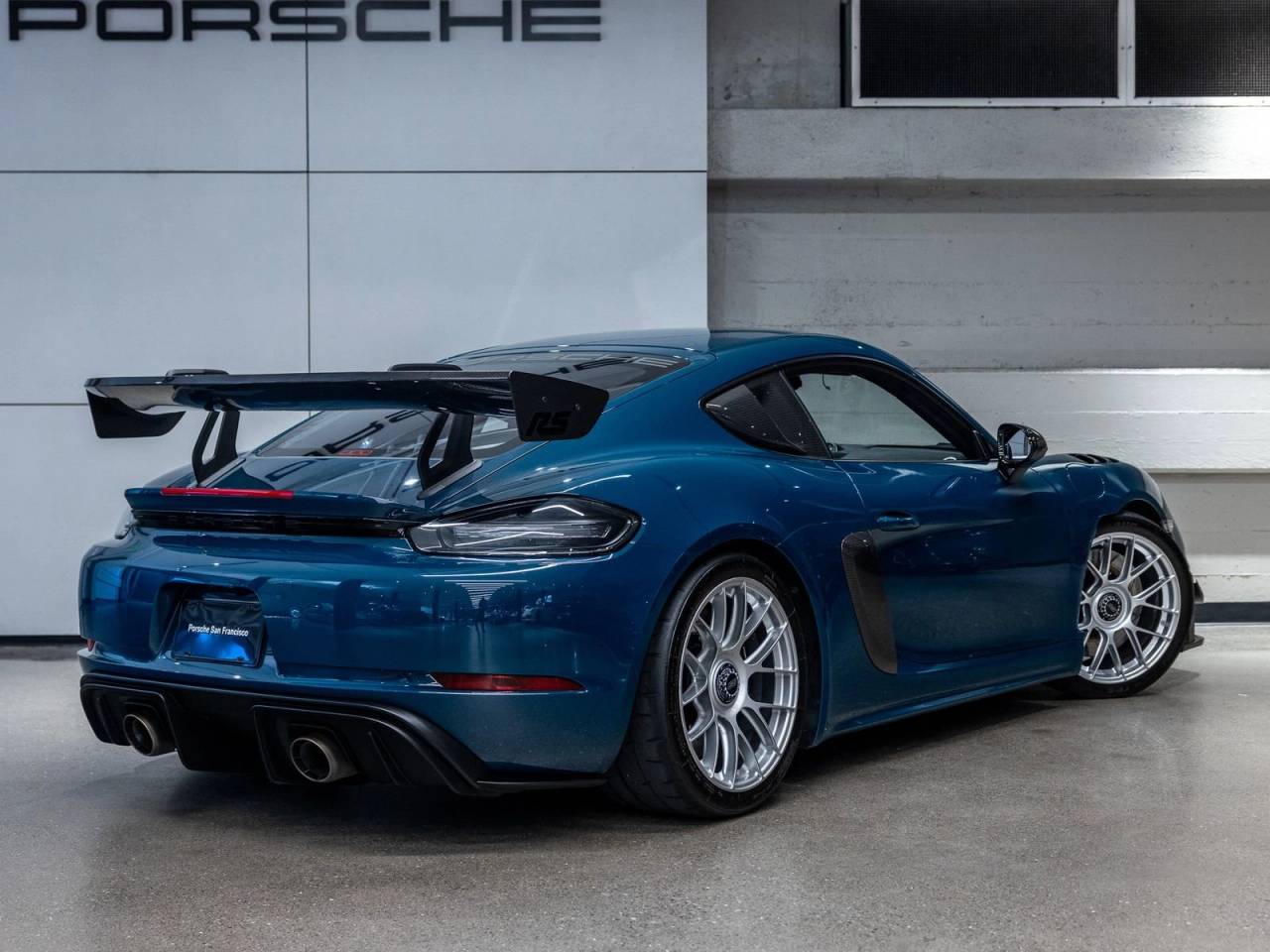 2023 Porsche 718 Cayman GT4 RS