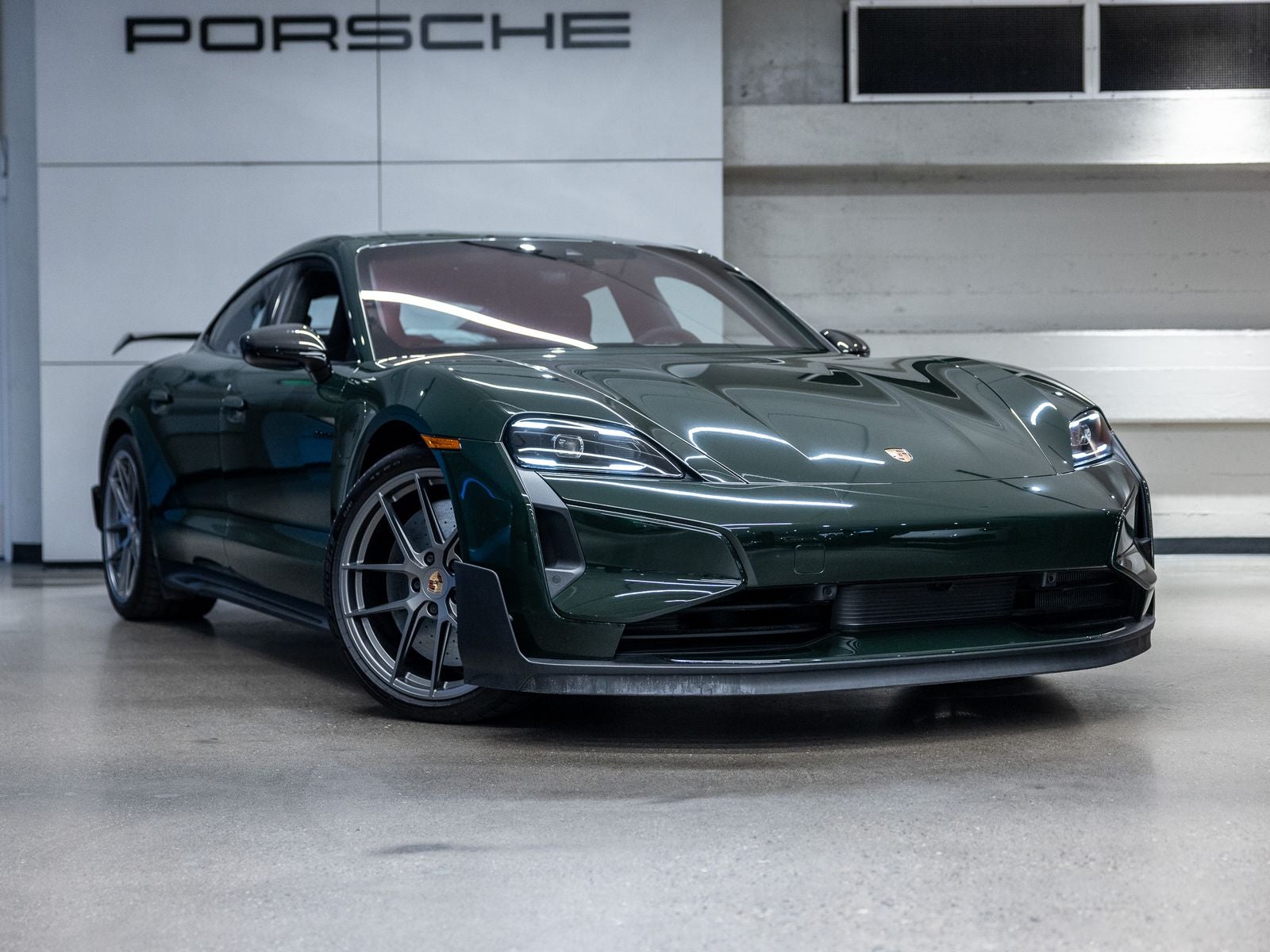 2025 Porsche Taycan Turbo GT w/Weissach Package