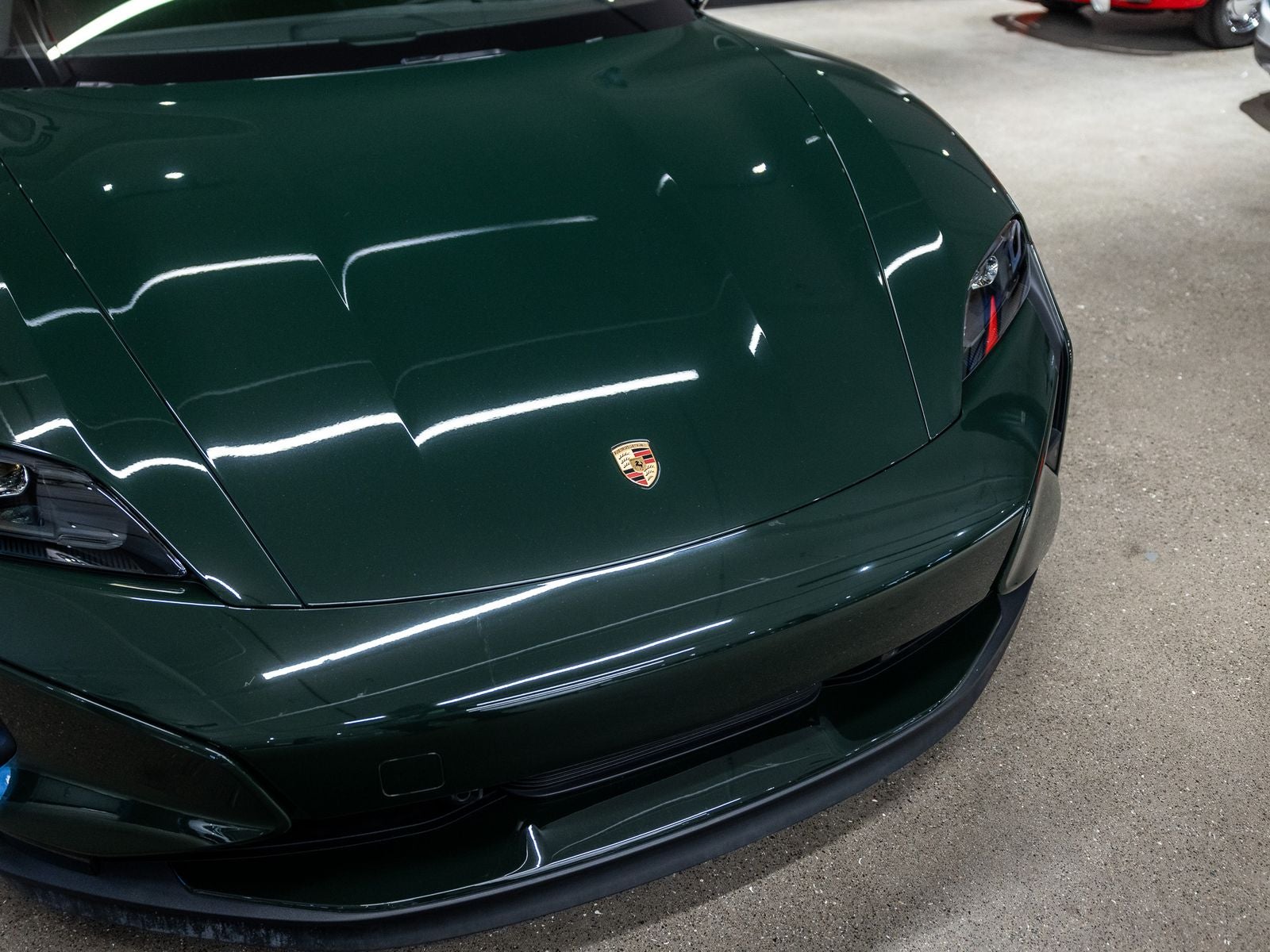 2025 Porsche Taycan Turbo GT w/Weissach Package