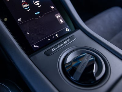 2025 Porsche Taycan Turbo GT w/Weissach Package