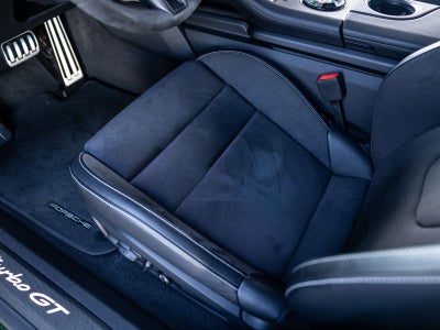 2025 Porsche Taycan Turbo GT w/Weissach Package