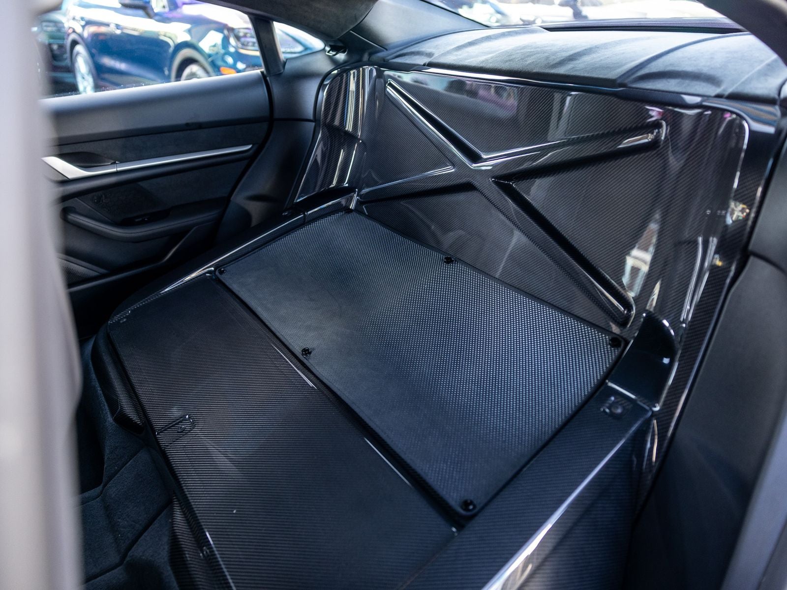 2025 Porsche Taycan Turbo GT w/Weissach Package