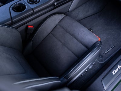 2025 Porsche Taycan Turbo GT w/Weissach Package