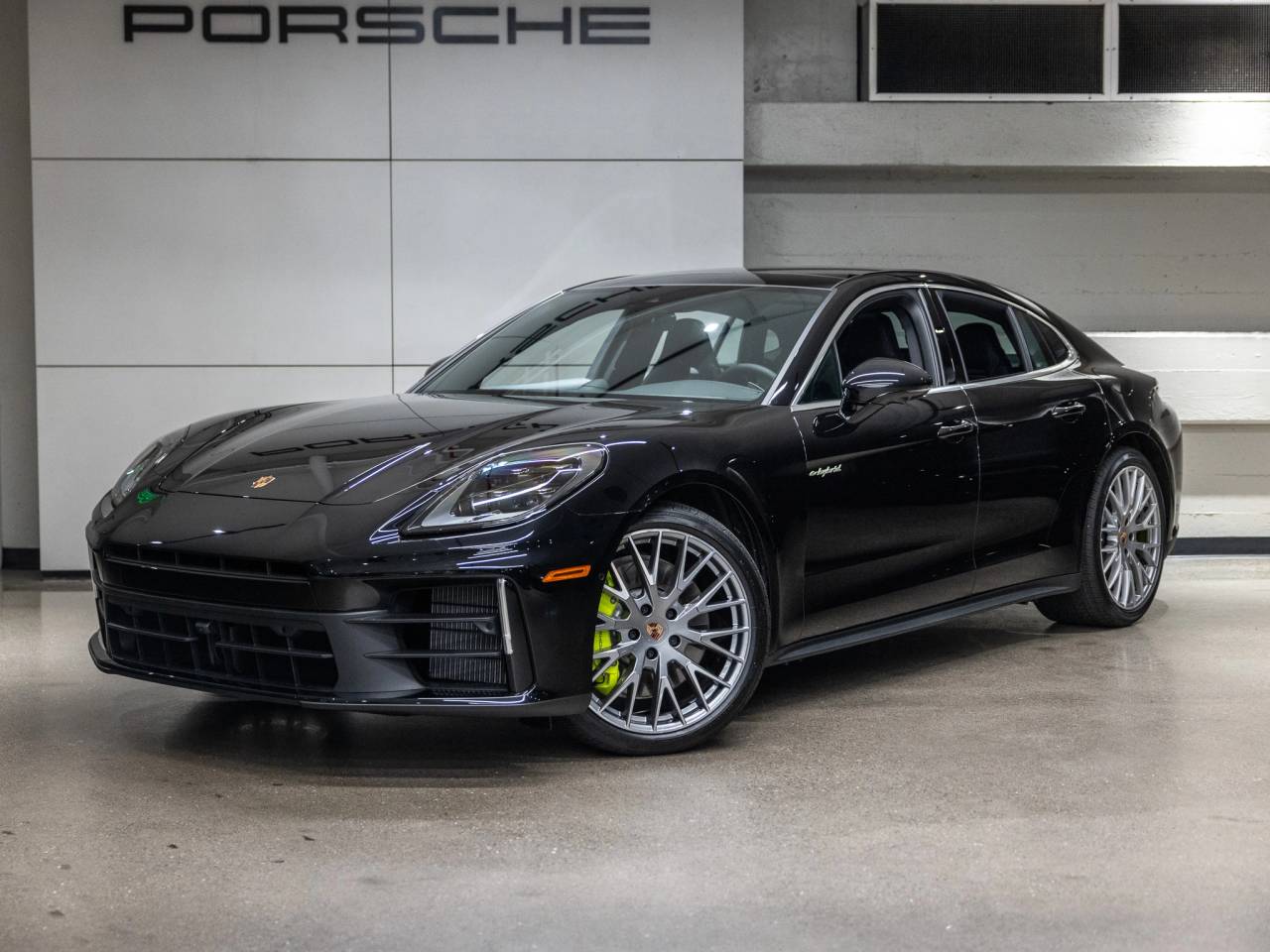 2026 Porsche Panamera Panamera 4 E-Hybrid