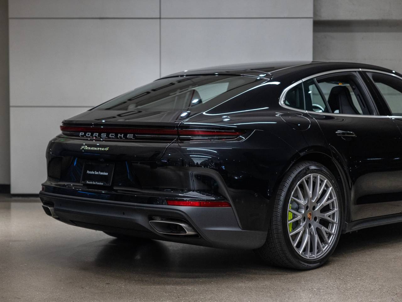 2026 Porsche Panamera Panamera 4 E-Hybrid