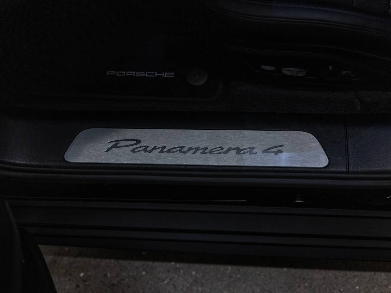 2026 Porsche Panamera Panamera 4 E-Hybrid