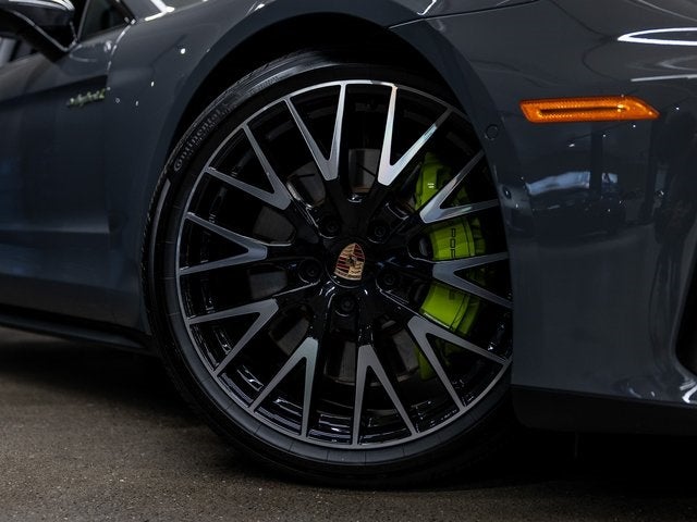 2026 Porsche Panamera Panamera 4 E-Hybrid
