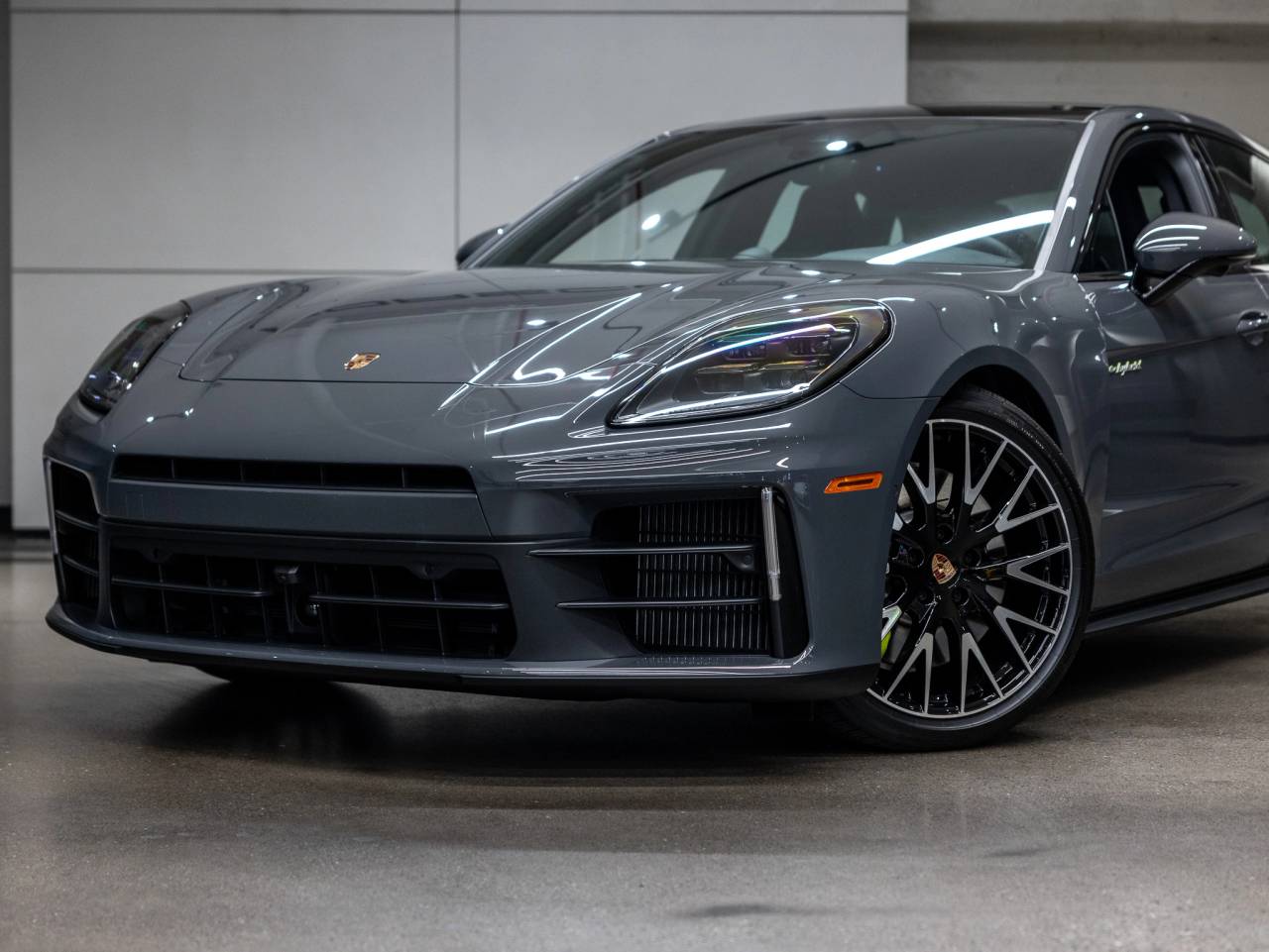 2026 Porsche Panamera Panamera 4 E-Hybrid