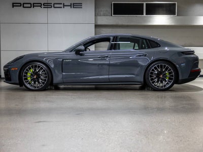 2026 Porsche Panamera Panamera 4 E-Hybrid
