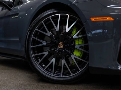 2026 Porsche Panamera Panamera 4 E-Hybrid