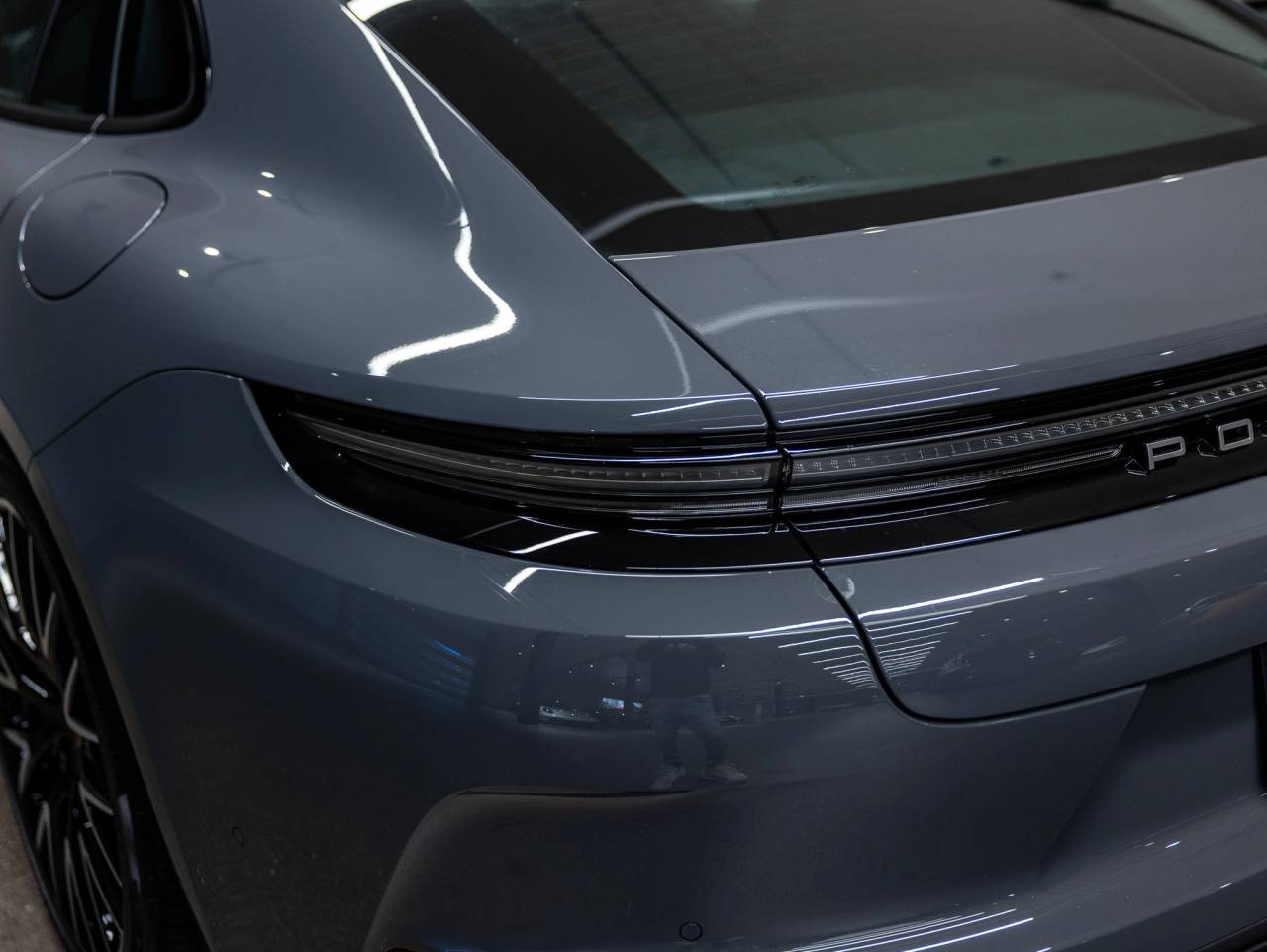 2026 Porsche Panamera Panamera 4 E-Hybrid