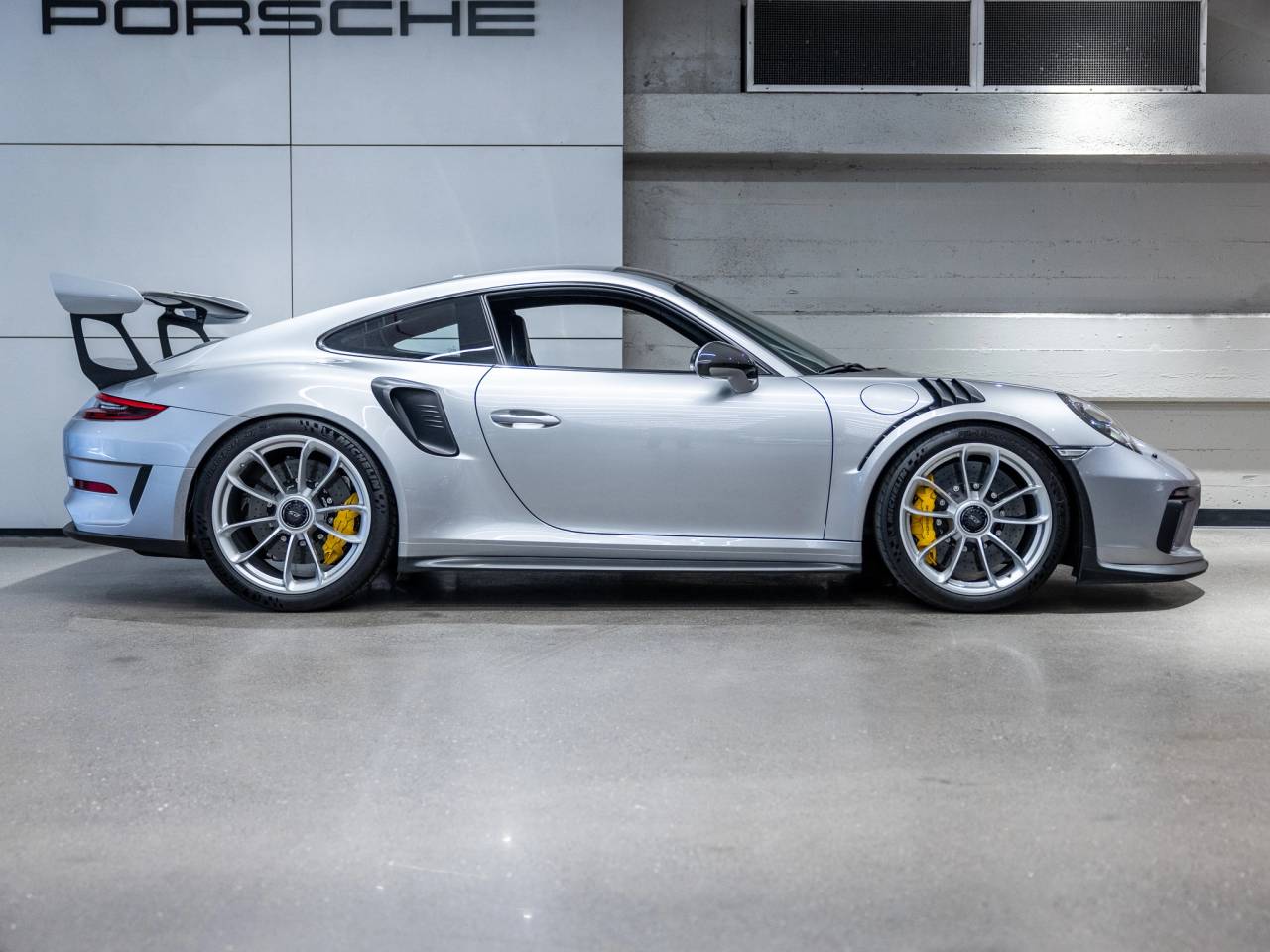 2019 Porsche 911 GT3 RS