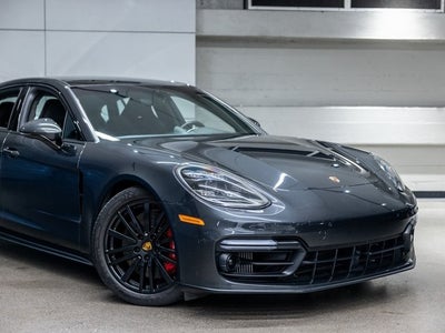 2019 Porsche Panamera Panamera GTS
