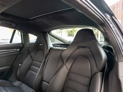 2019 Porsche Panamera Panamera GTS